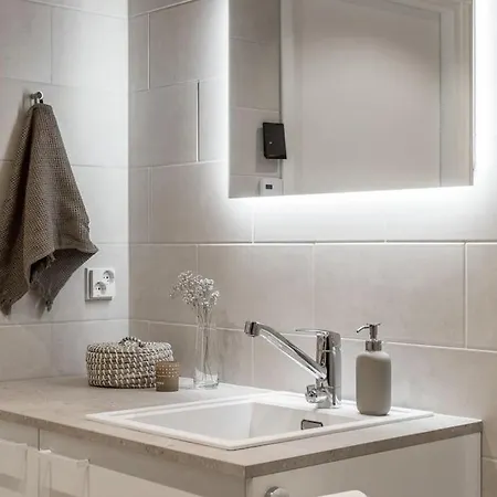 Apartamento Semi-detached Scandinavian House With Great Location *