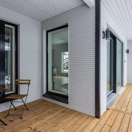 Apartamento Semi-detached Scandinavian House With Great Location Vantaa