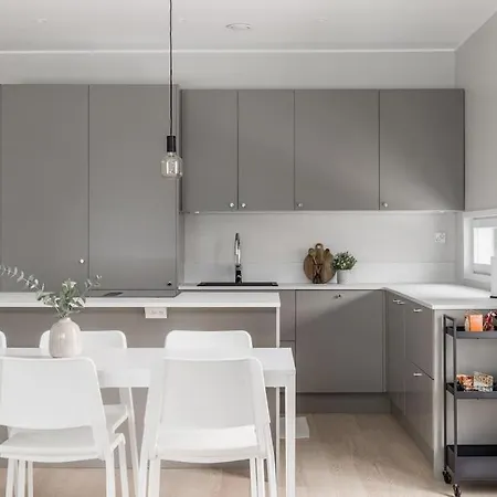 Semi-detached Scandinavian House With Great Location